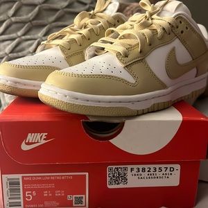 Nike Dunk Low Team Gold